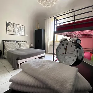 Con Bagno Privato With Private Bathroom Piaggio Vespa Pontedera